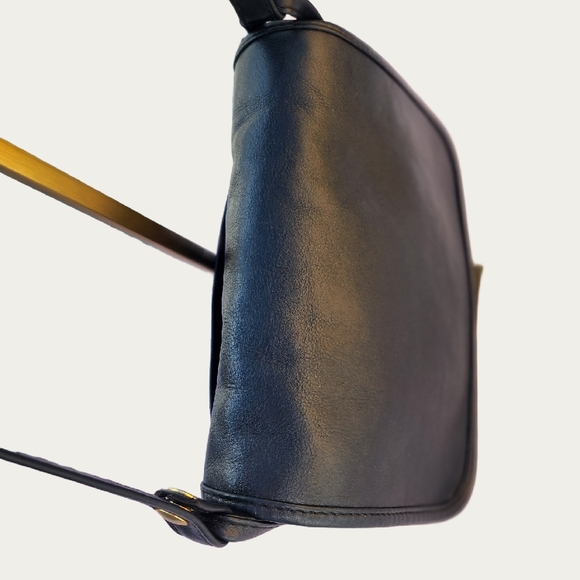 GANSON True Navy Blue Classic Flap Leather Shoulder BAG EUC - Picture 4 of 12